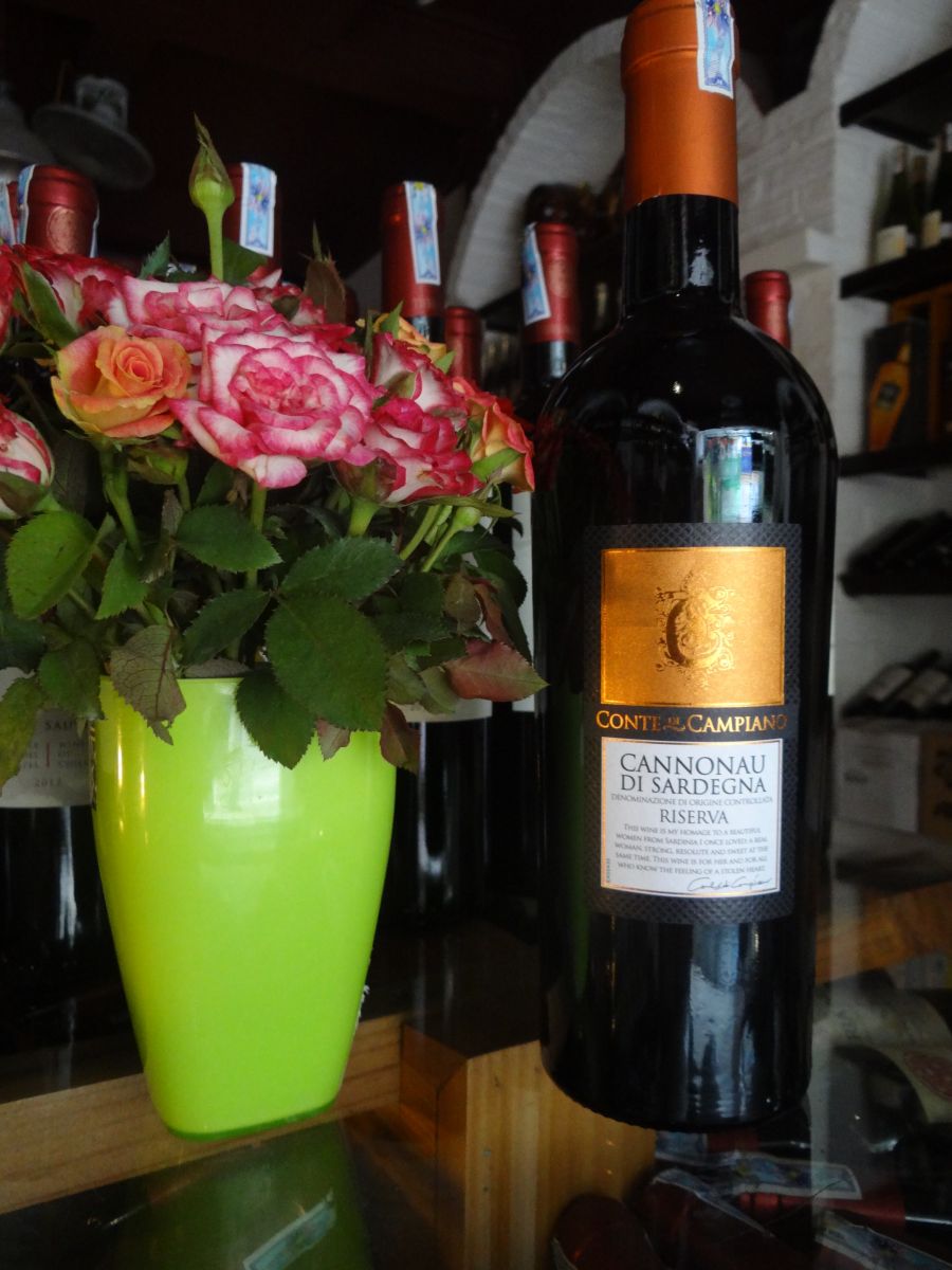Rượu vang Ý CANNONAU DI SRDEGNA RISERVA