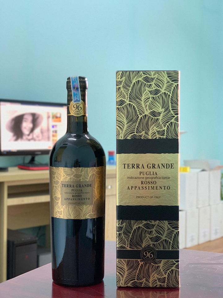 Vang Ý Terra Grande 96 điểm - Luca Maroni