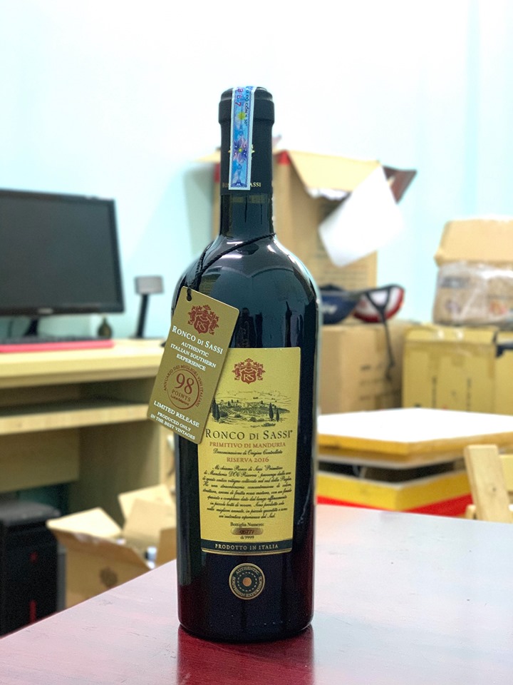 Vang Ý Ronco Di Sassi Di Manduria DOC Limited Edition 98 Điểm