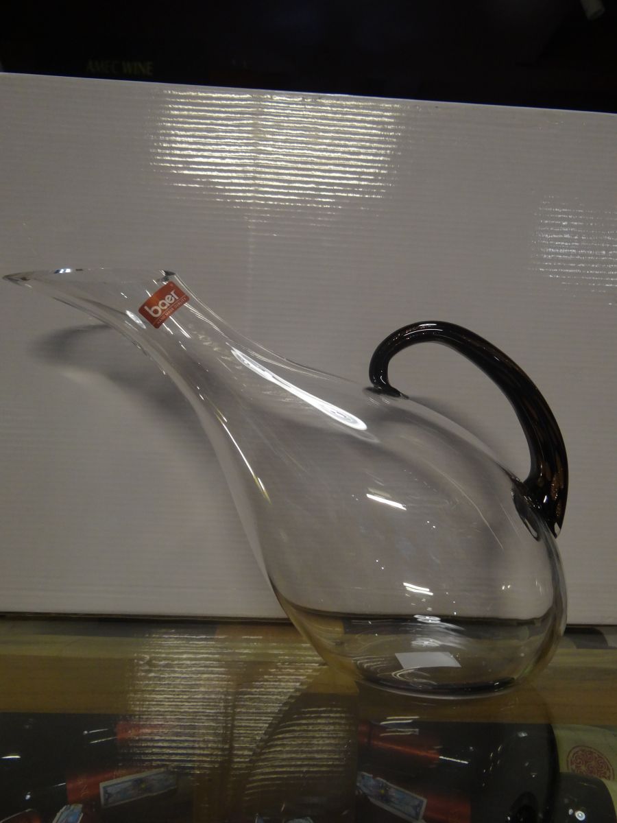 Decanter Thiên Nga Tay cầm đen